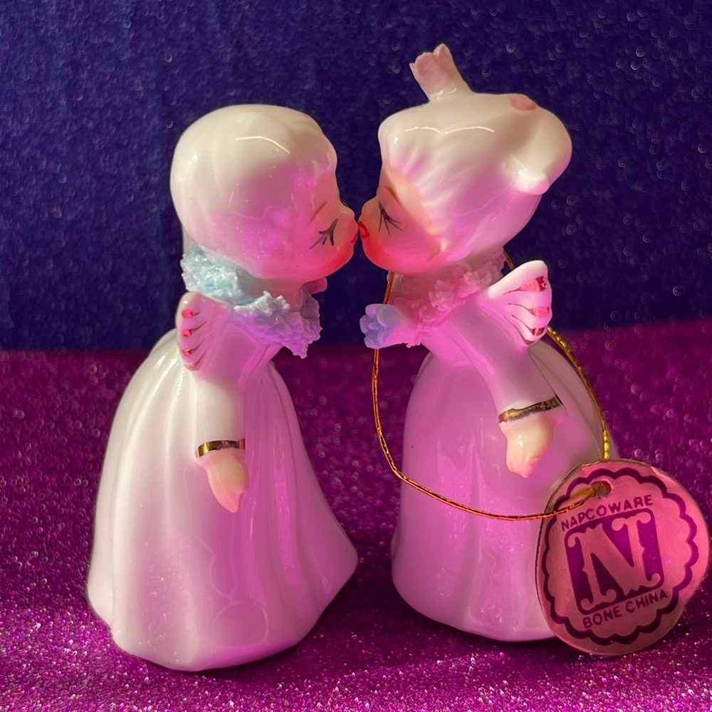 Vintage Napcoware Kissing Angel Figurines – Bone China – Original Tag